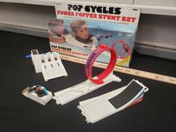 Pop Cycles Power Popper Stunt Set TOMY