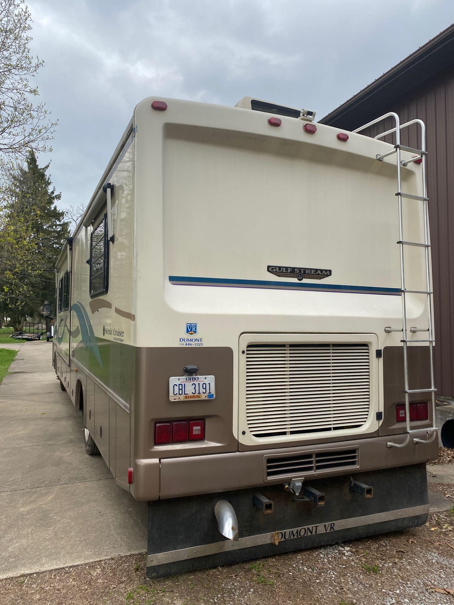 Freightliner 1996 class A scenic cruiser by Gulf Stream