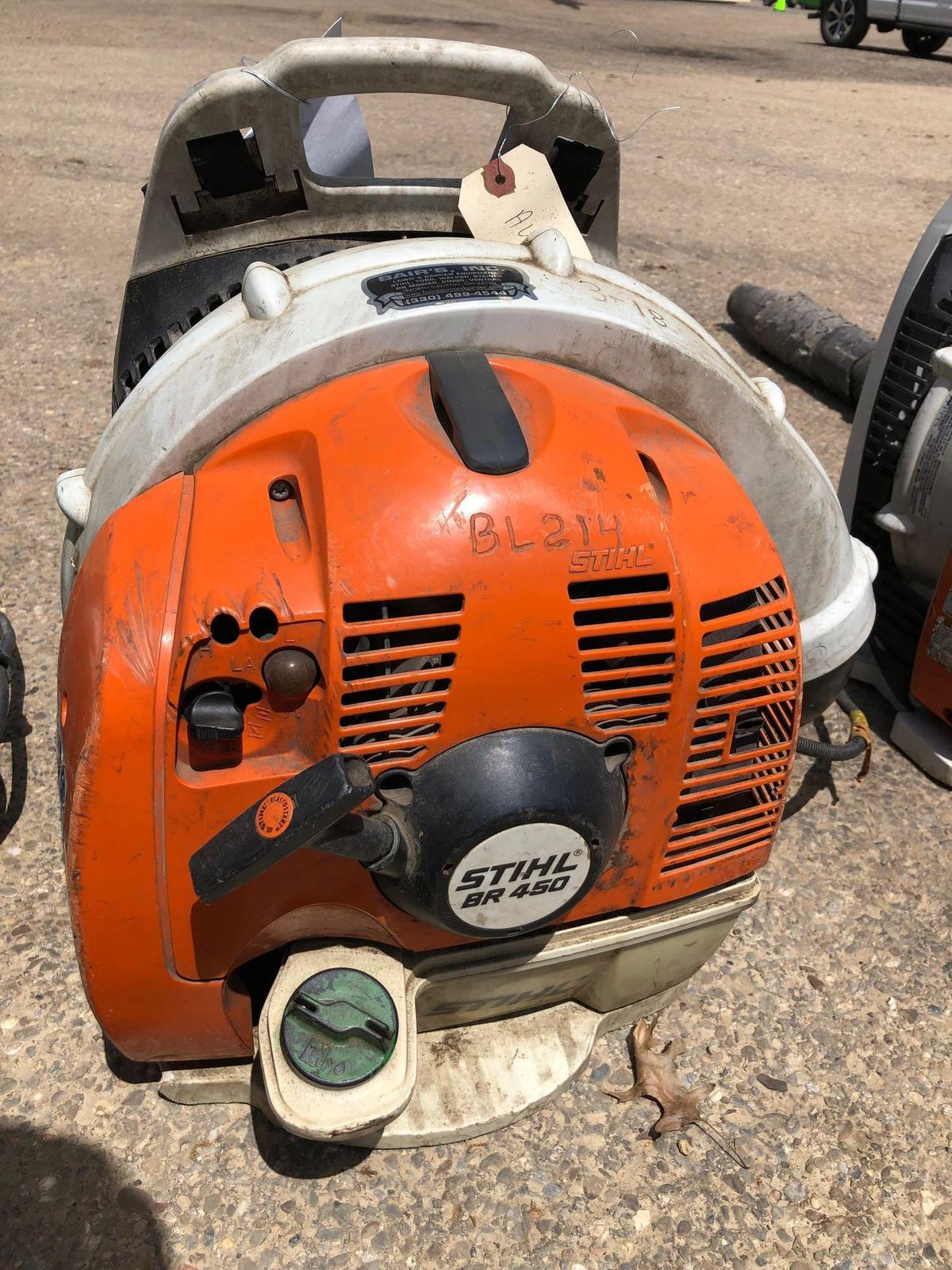 STIHL BR 450 gas blower. Runs