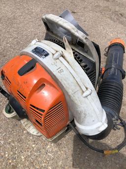 STIHL BR 450 gas blower. Runs