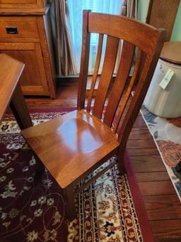Amish Oak Dining Room Table and 4 Chairs