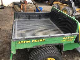 John Deere Turf Gator. 4x2.