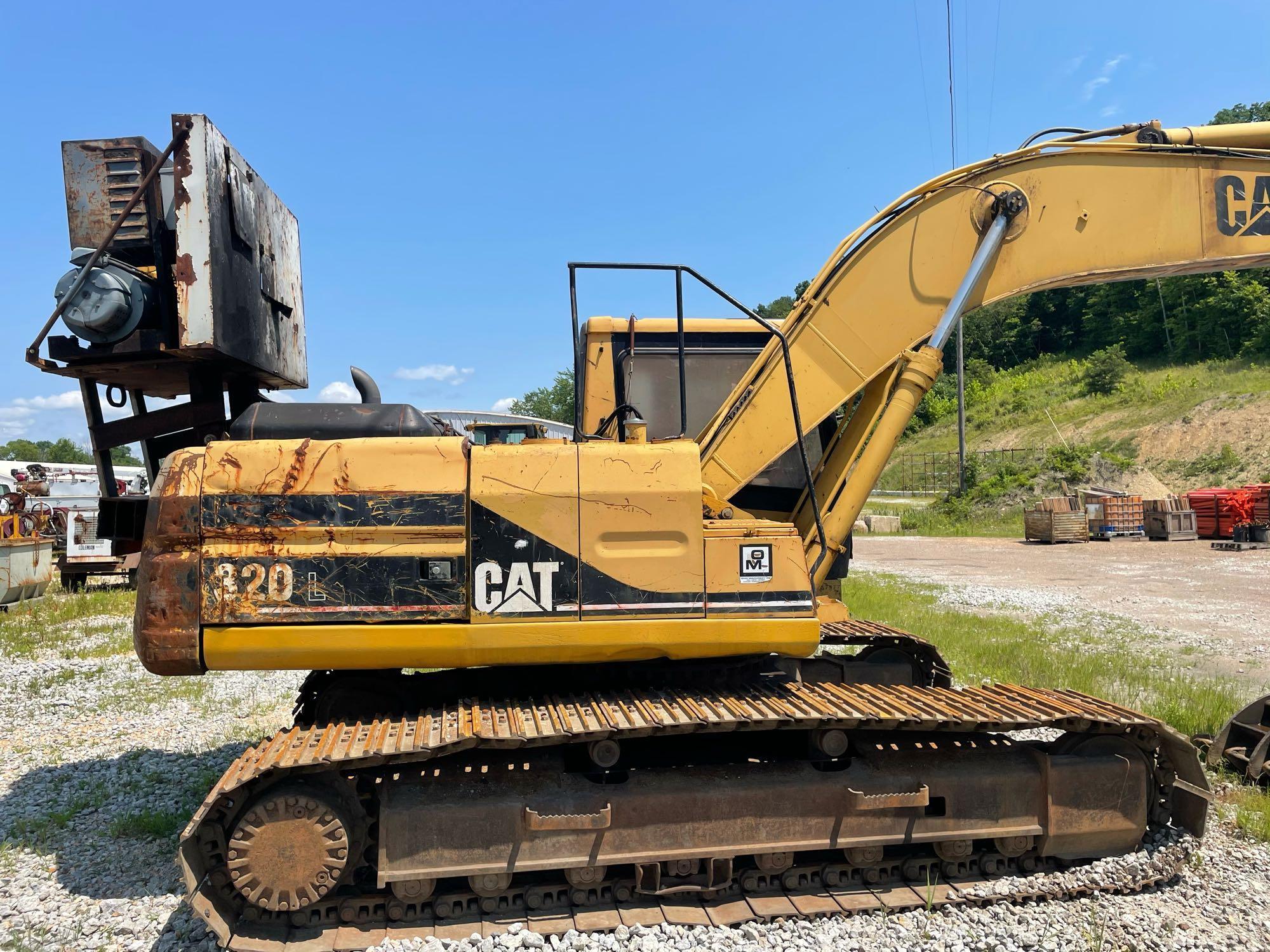 CATERPILLAR 320L EXCAVATOR WITH GRAPPLE AND MAGNET