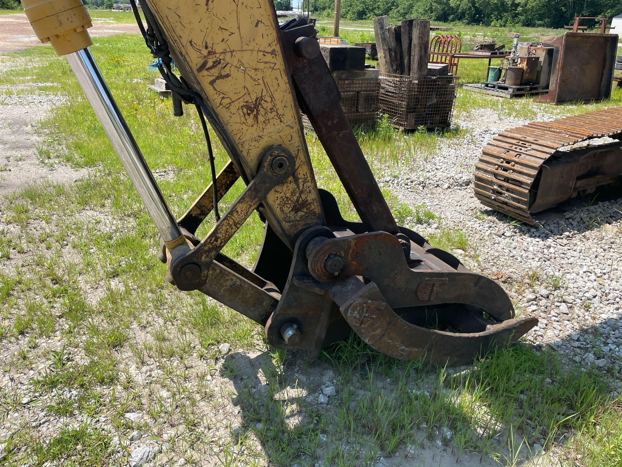 CATERPILLAR 320L EXCAVATOR WITH GRAPPLE AND MAGNET