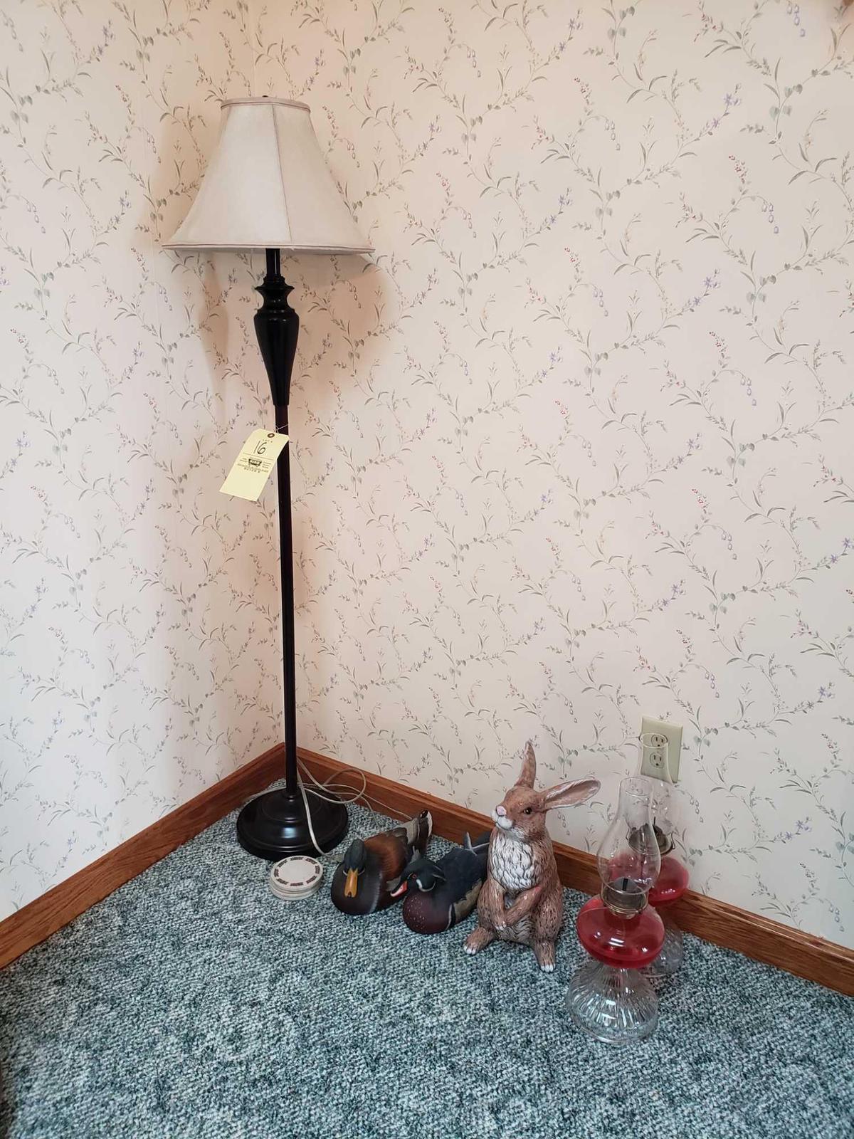 Floor lamp, oil lamps, ducks, rabbit statue