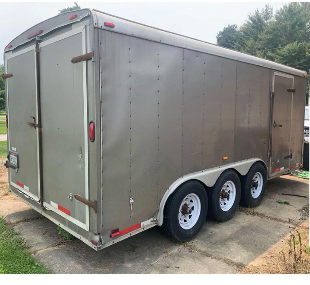 2006 Atlas 19 ft box job trailer with (3) 7,000 lb axles