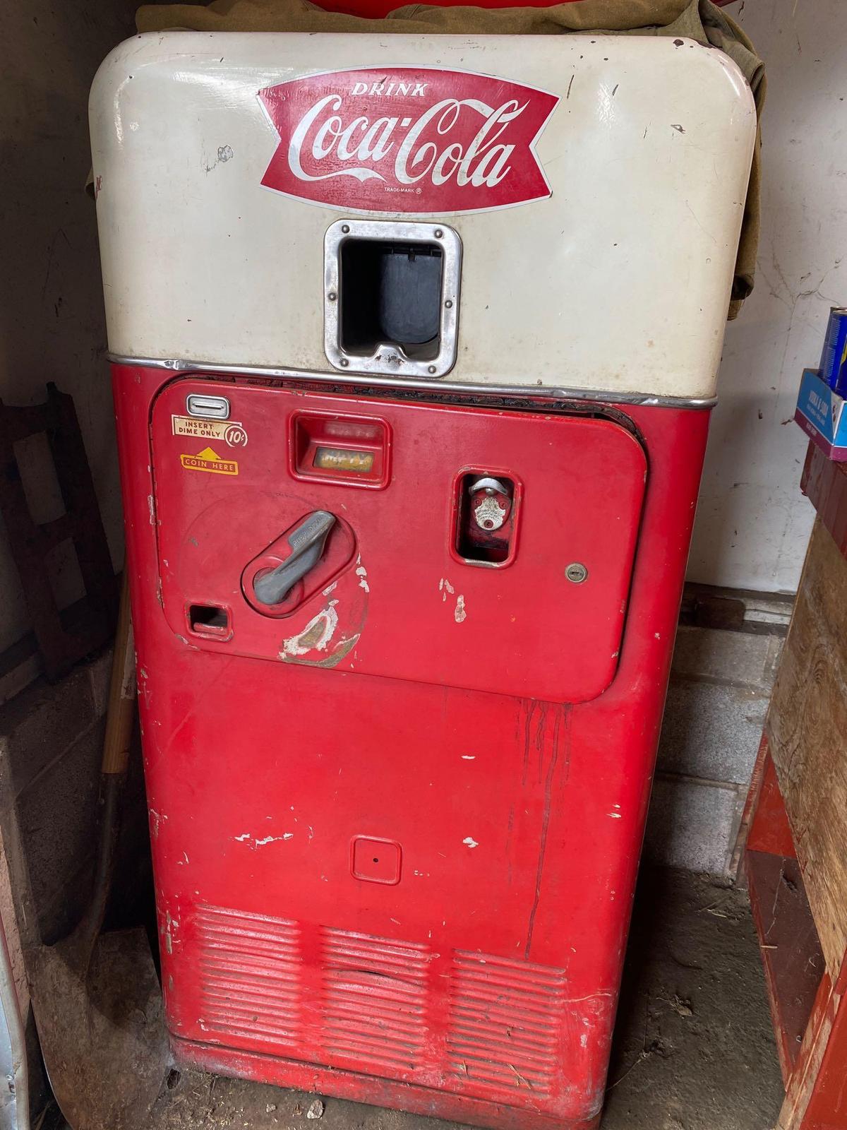Coca Cola machine -