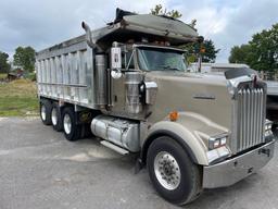 One owner 2005-KENWORTH W900 DUMPTRUCK