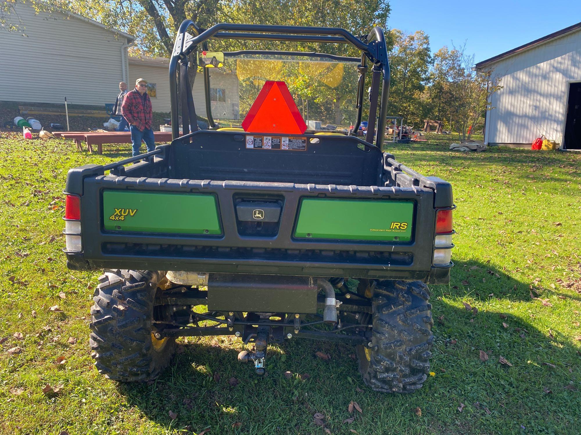 2012 John Deere 825i Gator