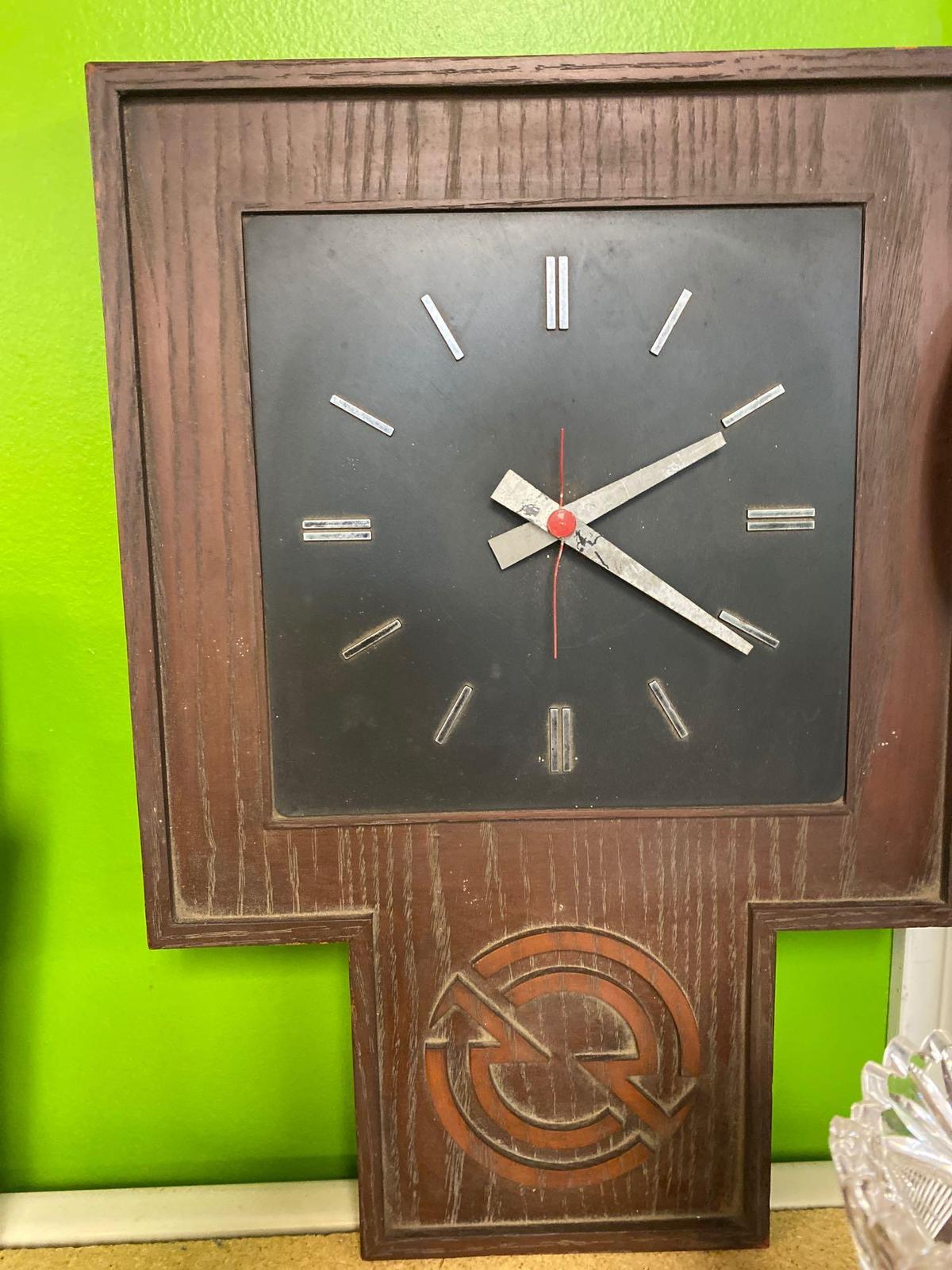 Mid century Square clock