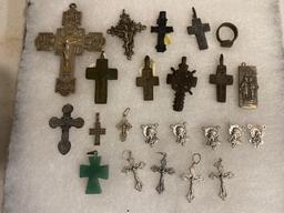 Crucifixes & religious medals, most unmarked except for Italy.