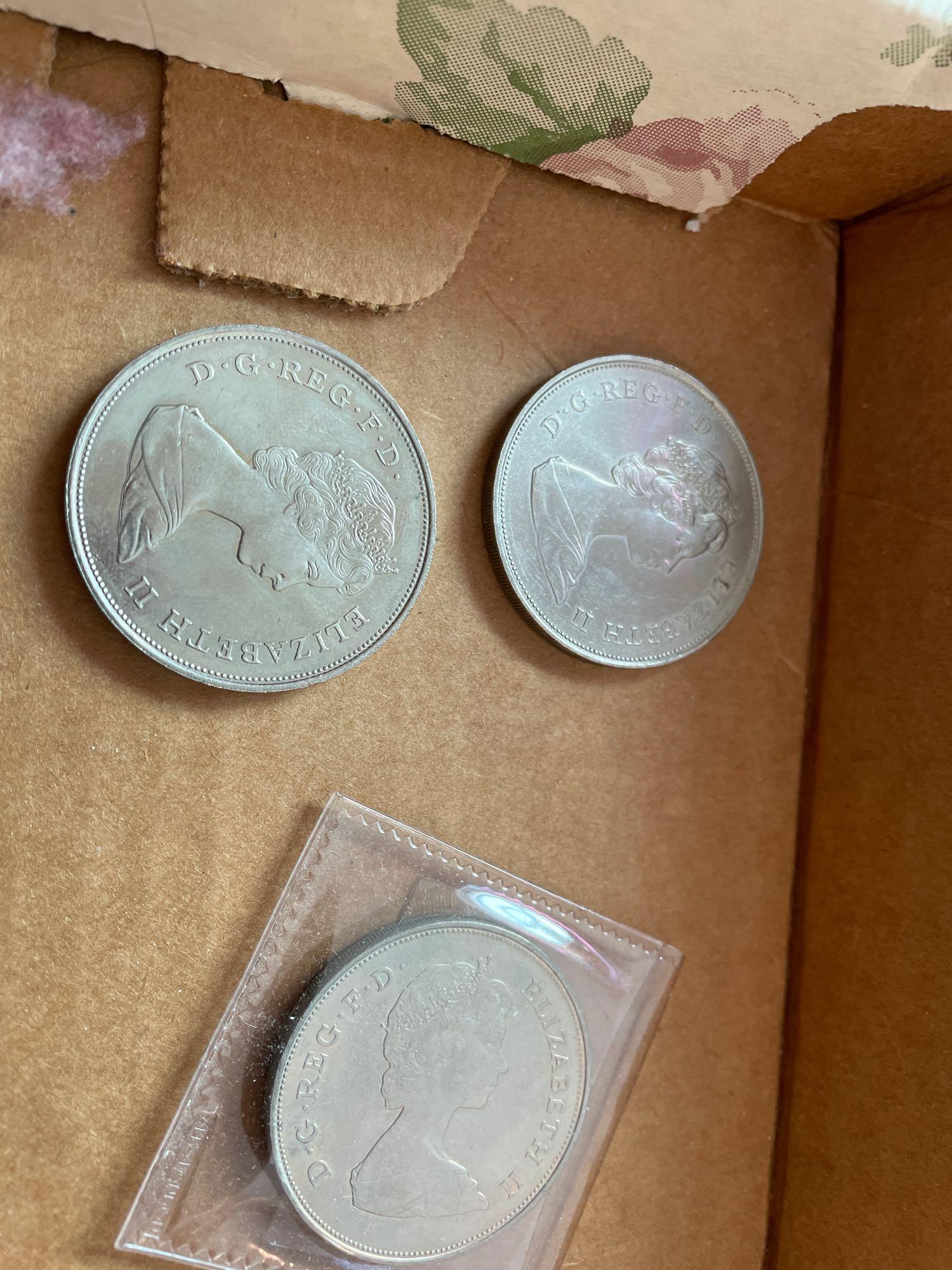 $1 Dollar Coins - Half Dollars - English Coins