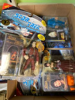 3 flats Star Trek toys