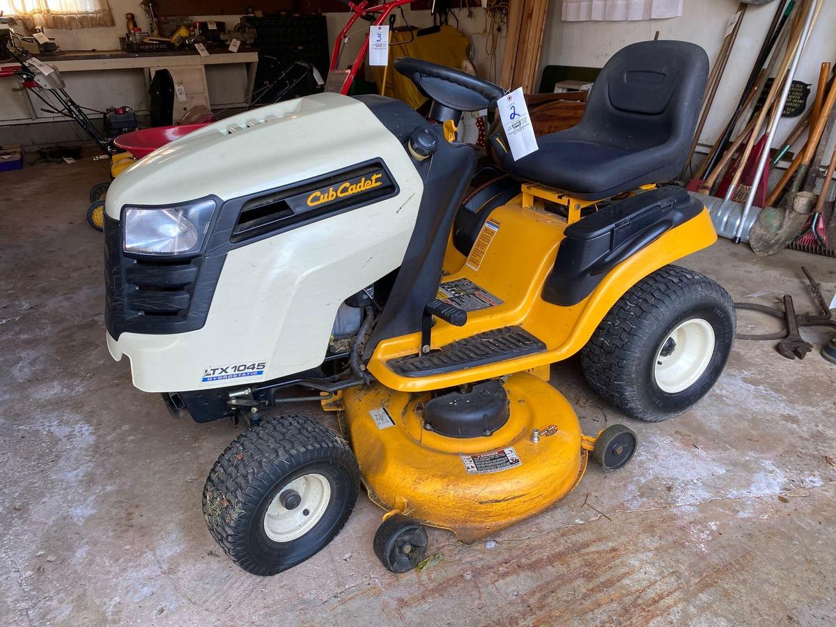 Cub Cadet LTX 1045 Hydrostatic riding mower 46-inch deck