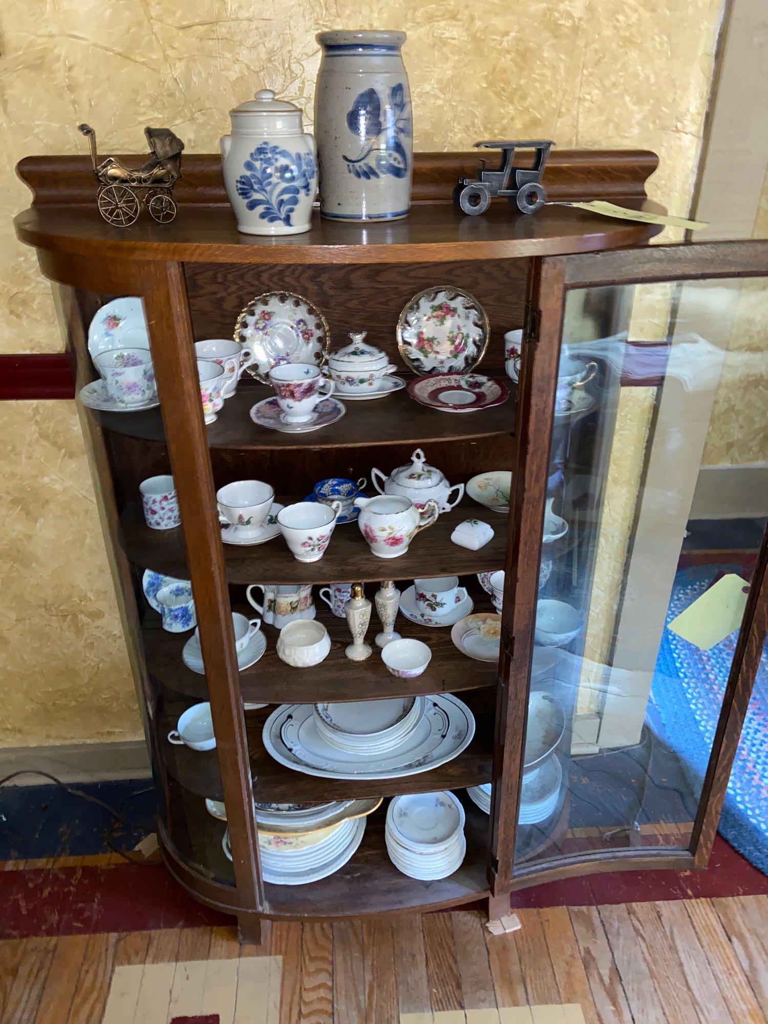 Contents of China Cabinet