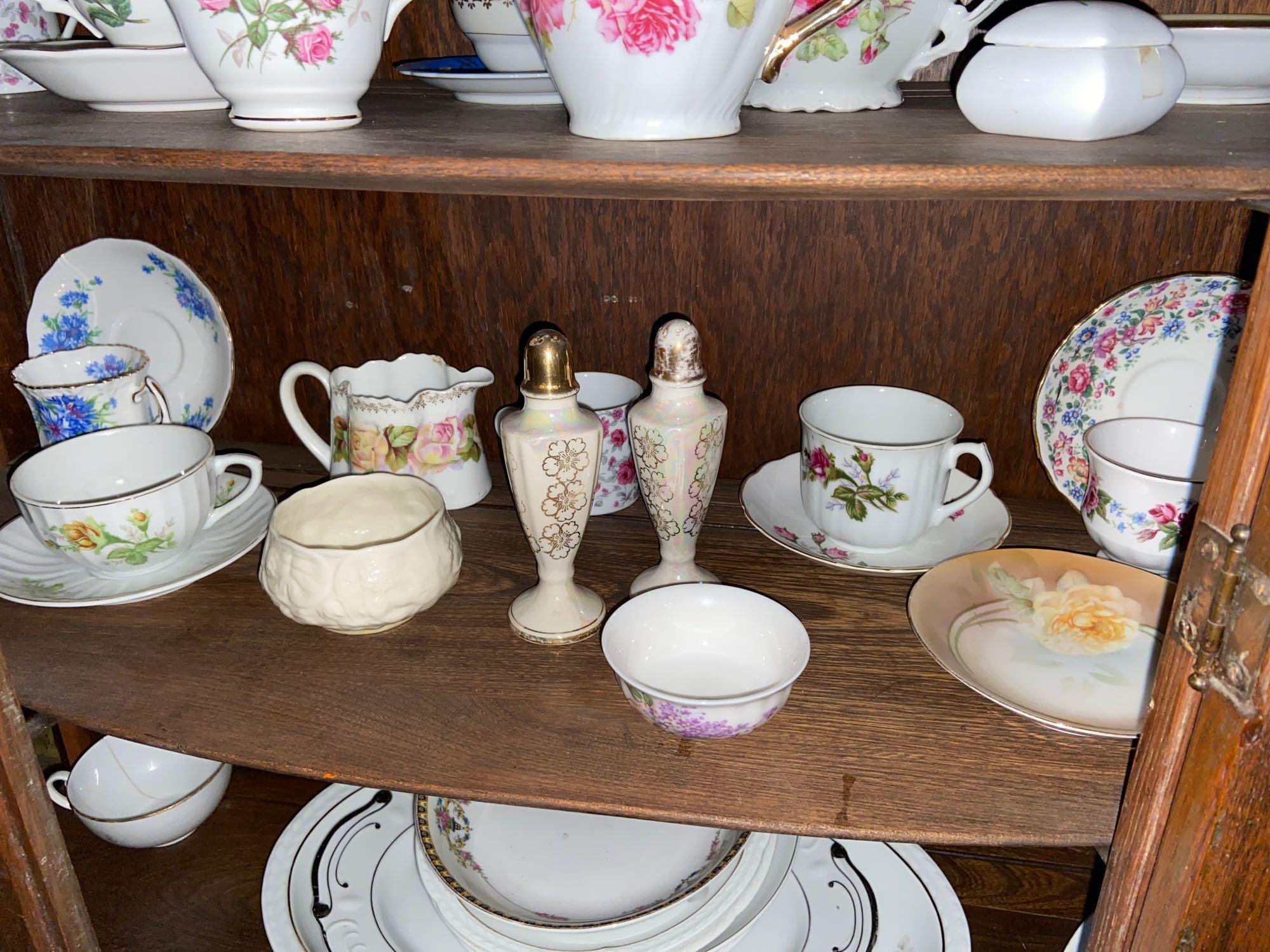 Contents of China Cabinet