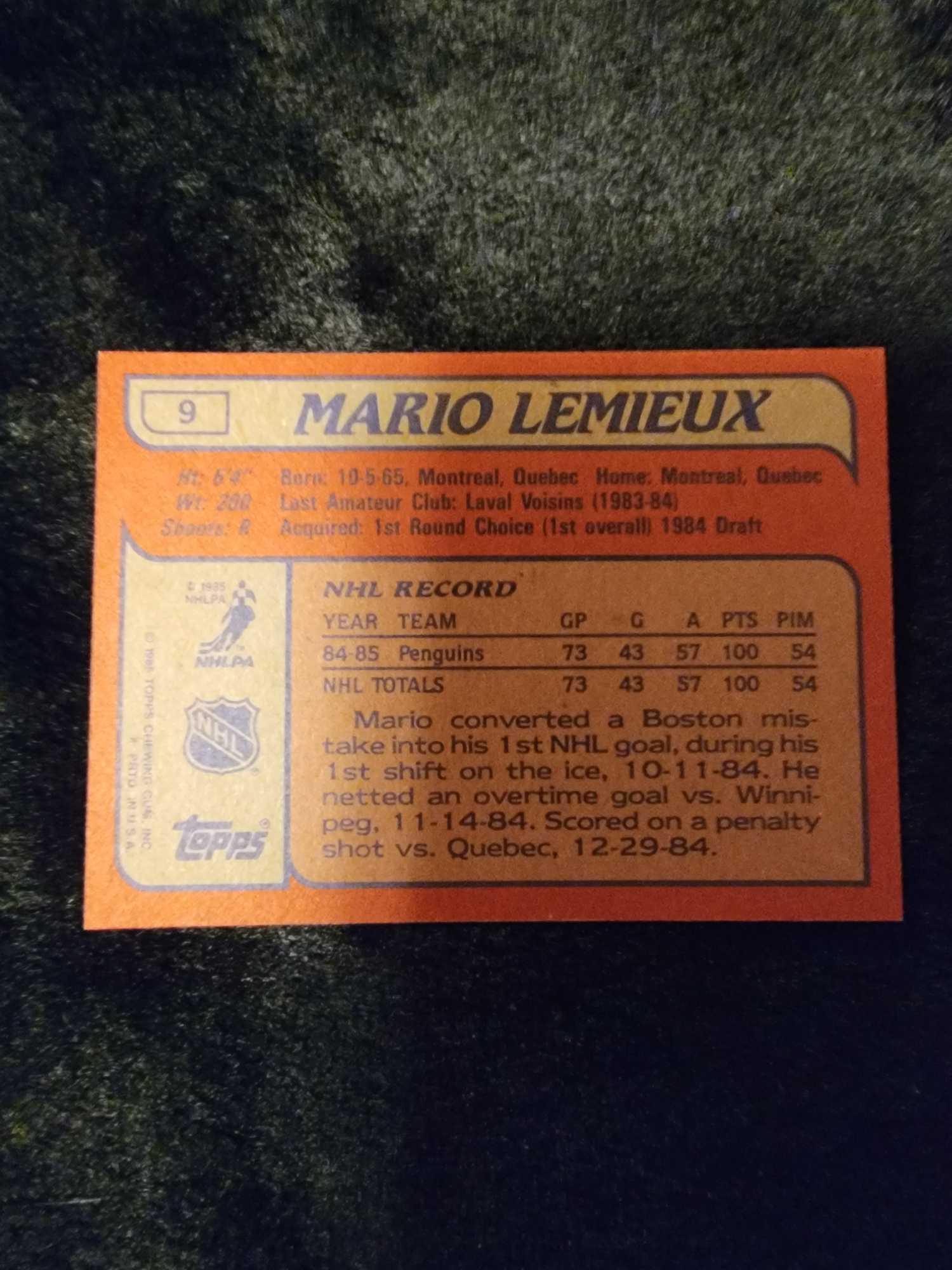 Mario Lemieux 1985-86 Topps Hockey Rookie RC card Pittsburgh Penguins