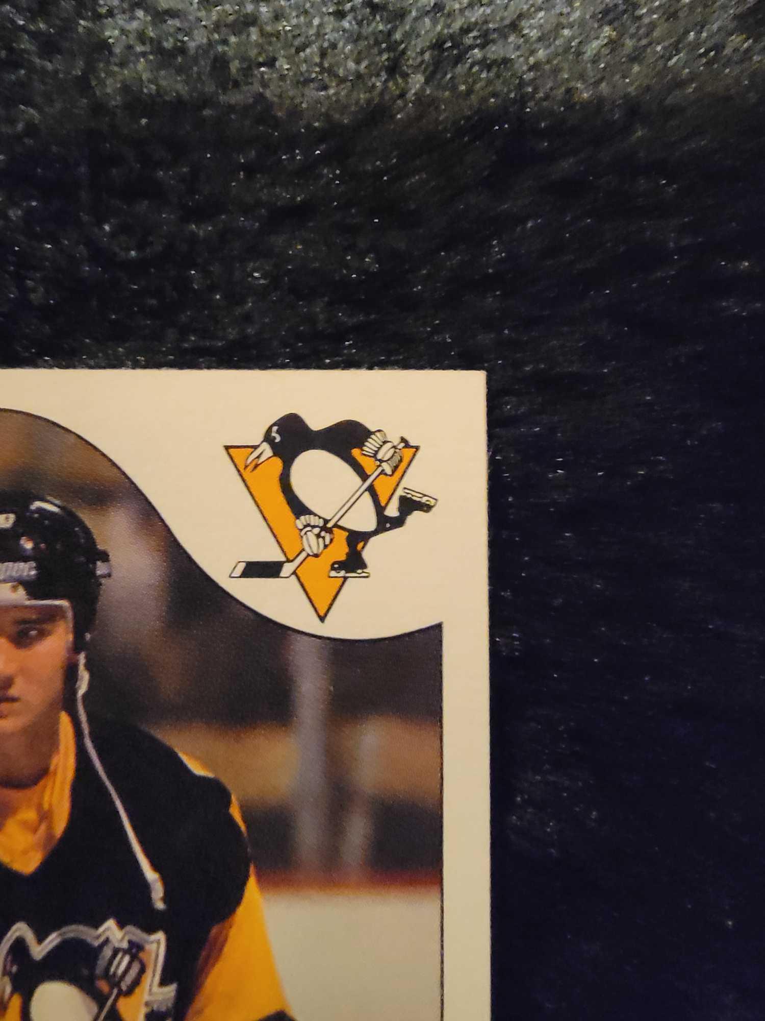 Mario Lemieux 1985-86 Topps Hockey Rookie RC card Pittsburgh Penguins