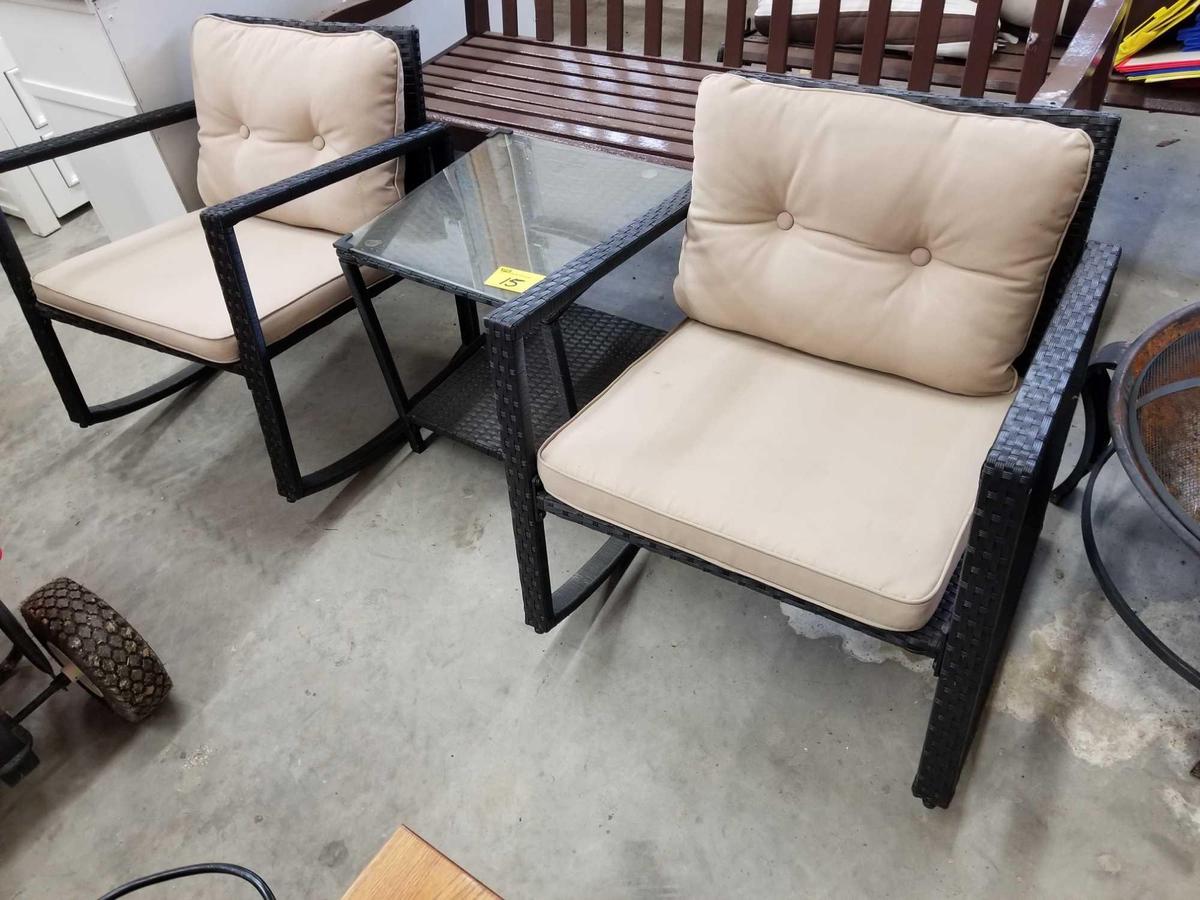 2 patio chairs and end table