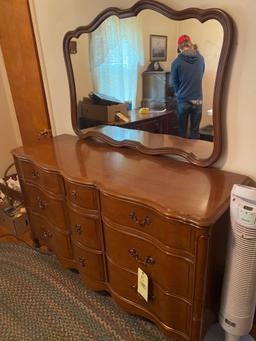 Huntley Dresser with mirror and matching chest of drawers