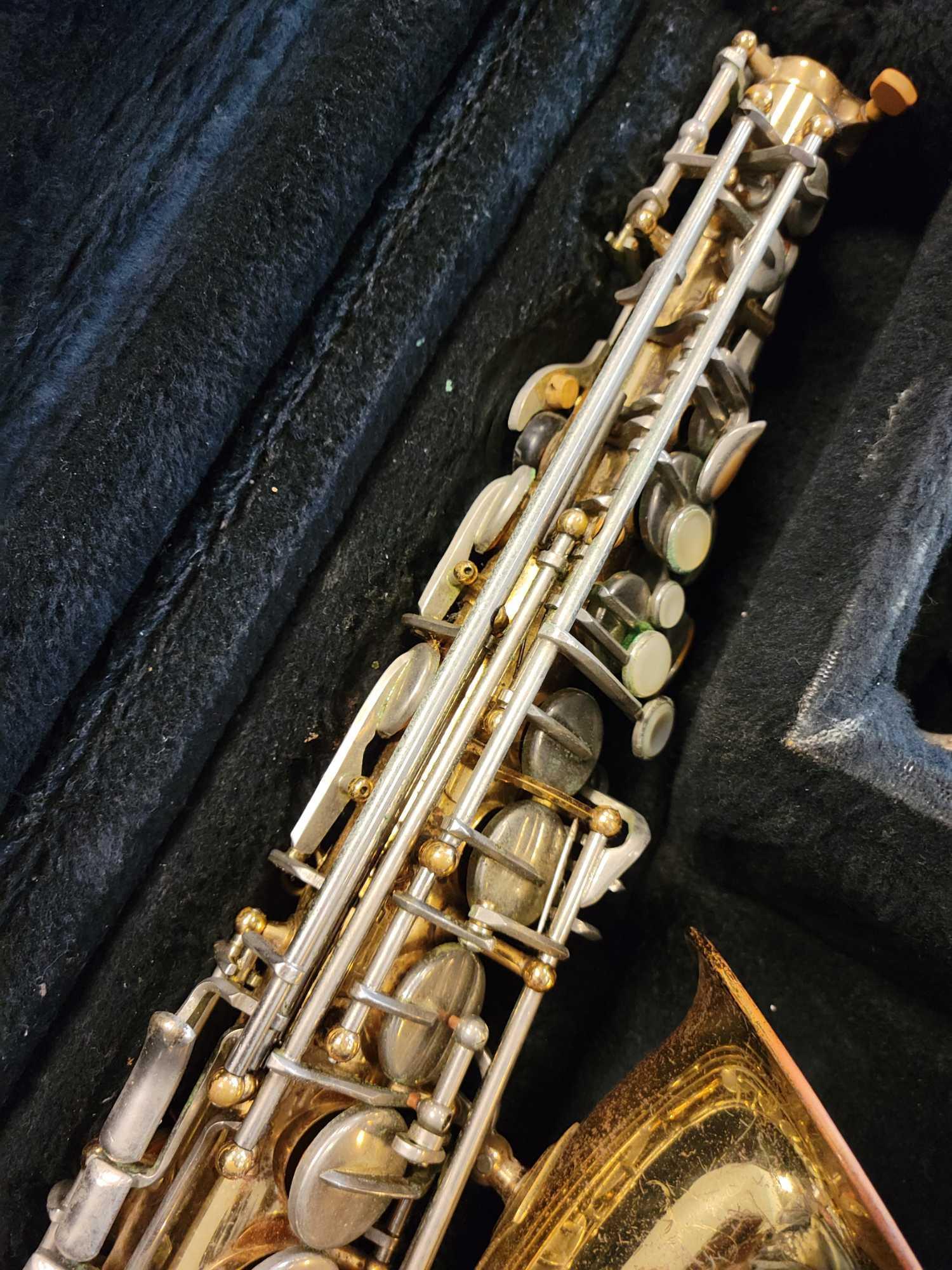 Lafayette saxophone with case