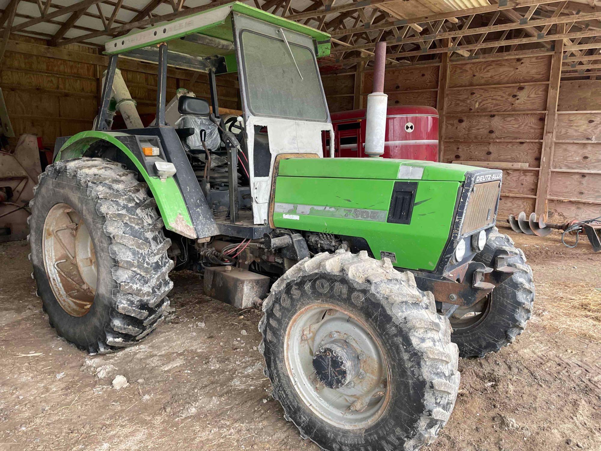 Deutz Allis 7085 tractor