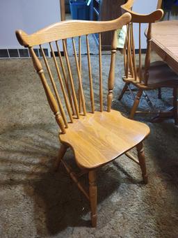 Dining room table and 4 chairs