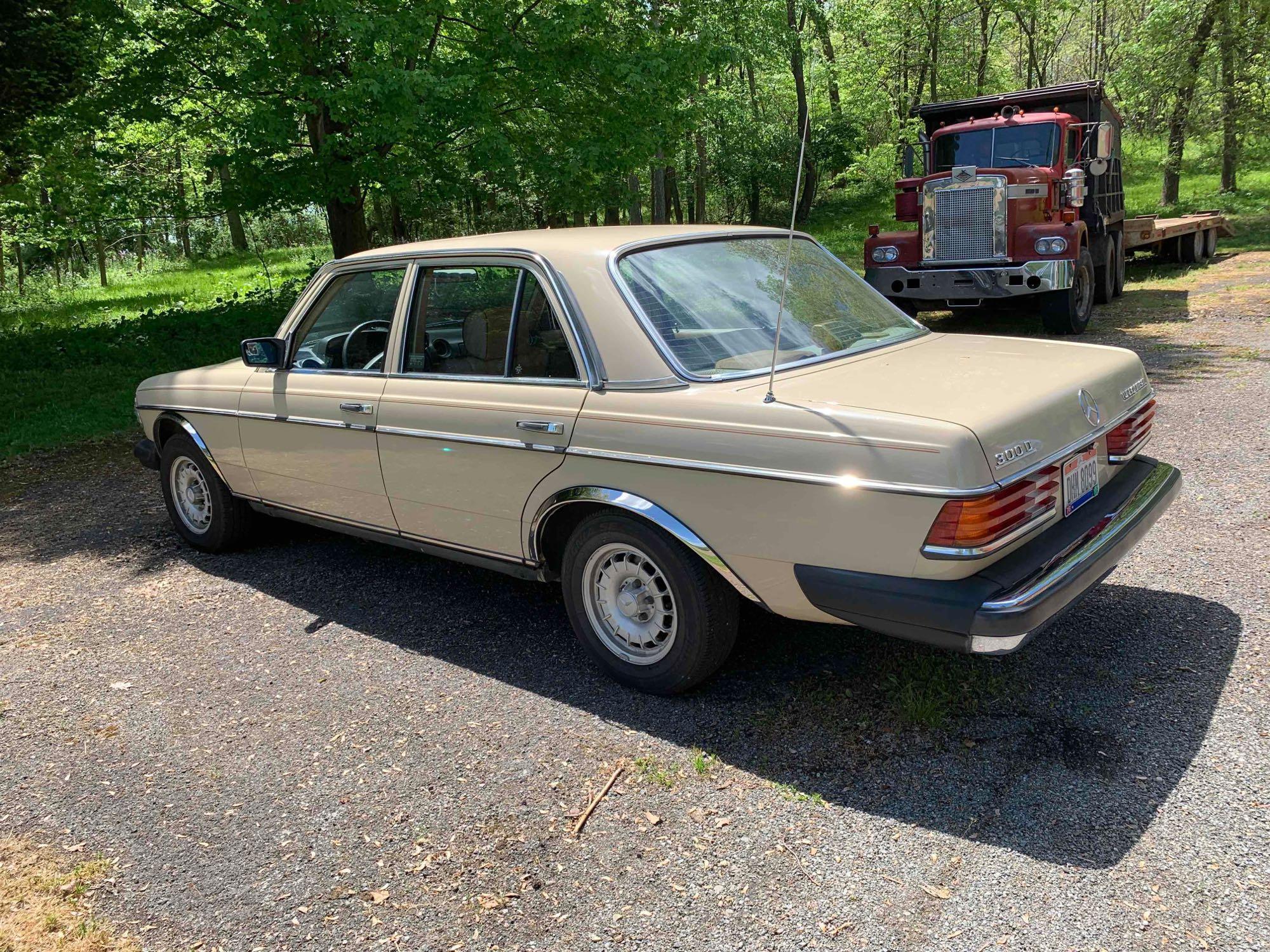 1983 Mercedes Benz , alloy wheels, sunroof, power windows, never driven in snow - clean inside & out