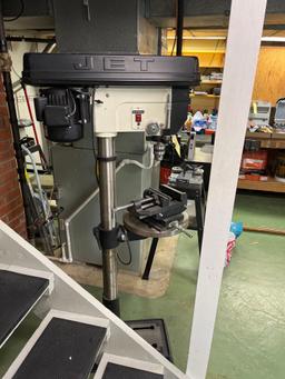 Jet JDP-17MF Floor Model Drill Press *Vise Not Included*