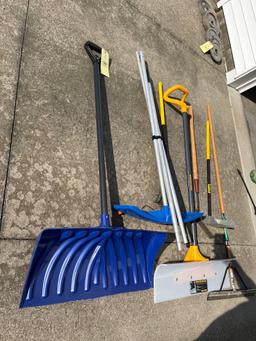 Snow Shovels, Squeegee, Lawn Tools