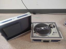 Technics Direct Drive Turn Table System w/ AZ-IZ Flight & Road Case