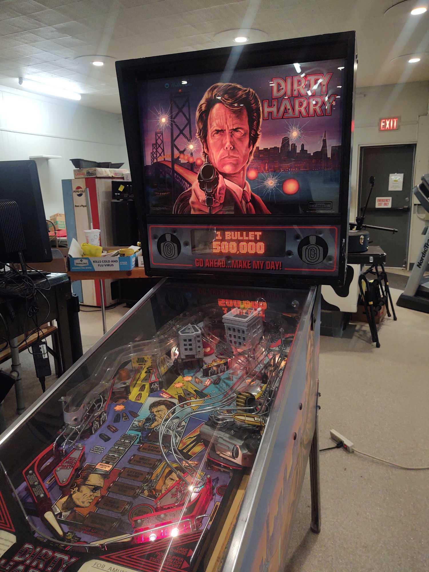 Dirty Harry Pinball Machine