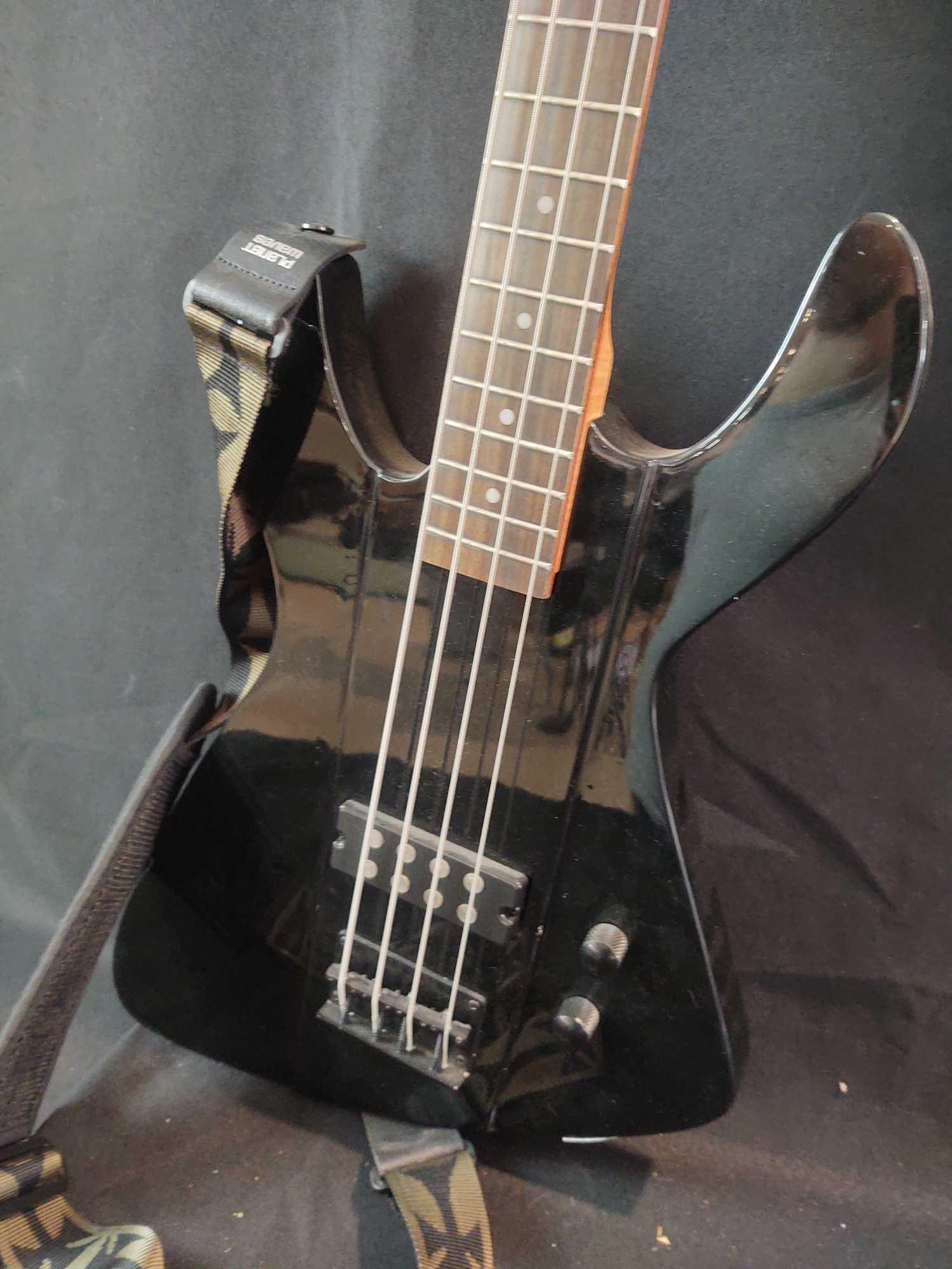 Dean Demonator Metalman Electric Bass Guitar w/ Non Matching ESP Case