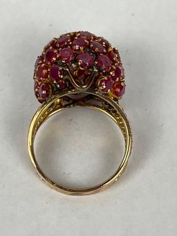 14k yellow gold Ruby cluster ring 8.1 grams