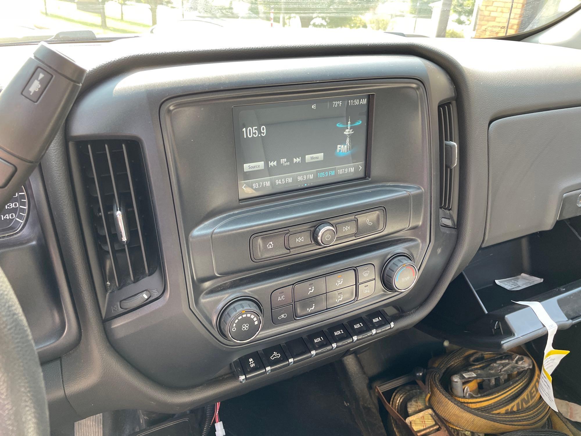 2019 chevy 3500HD reg cab dully, one owner