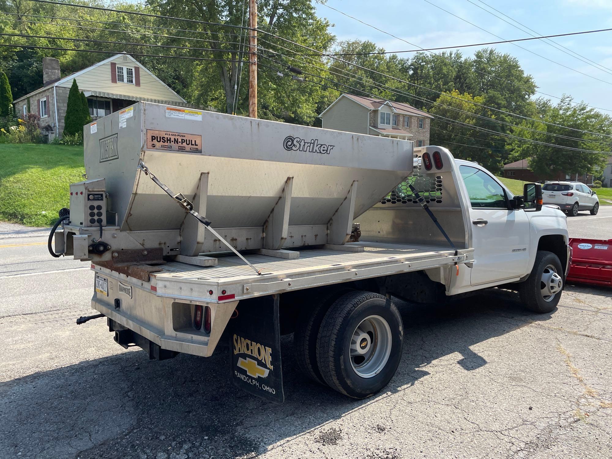 2019 chevy 3500HD reg cab dully, one owner