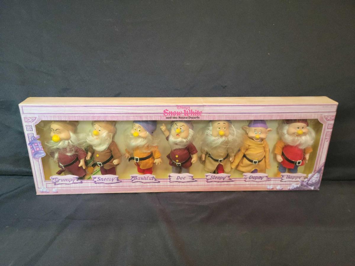 Bikin Walt Disney Seven Dwarf figure set