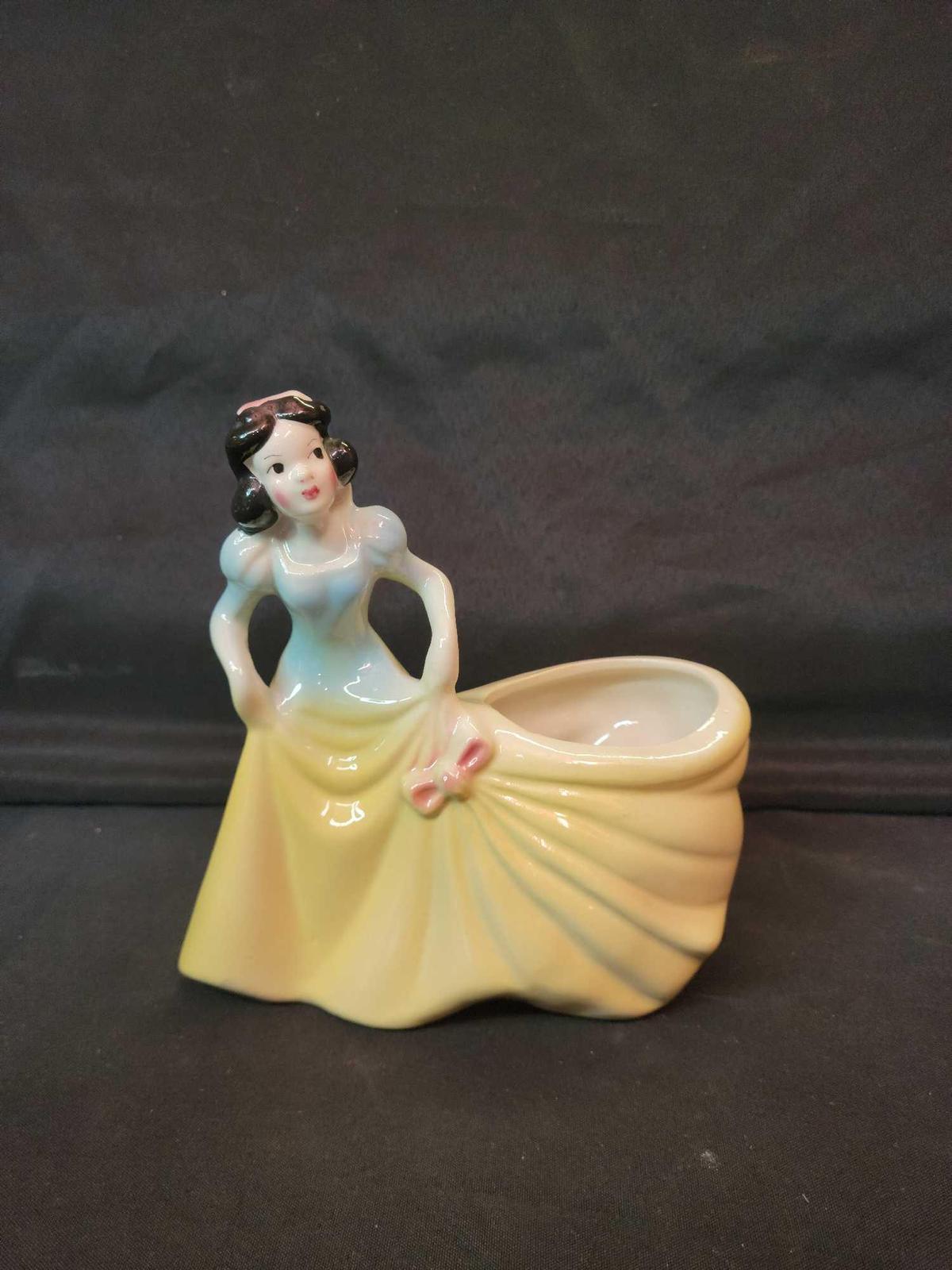 Vintage Walt Disney Snow White planter