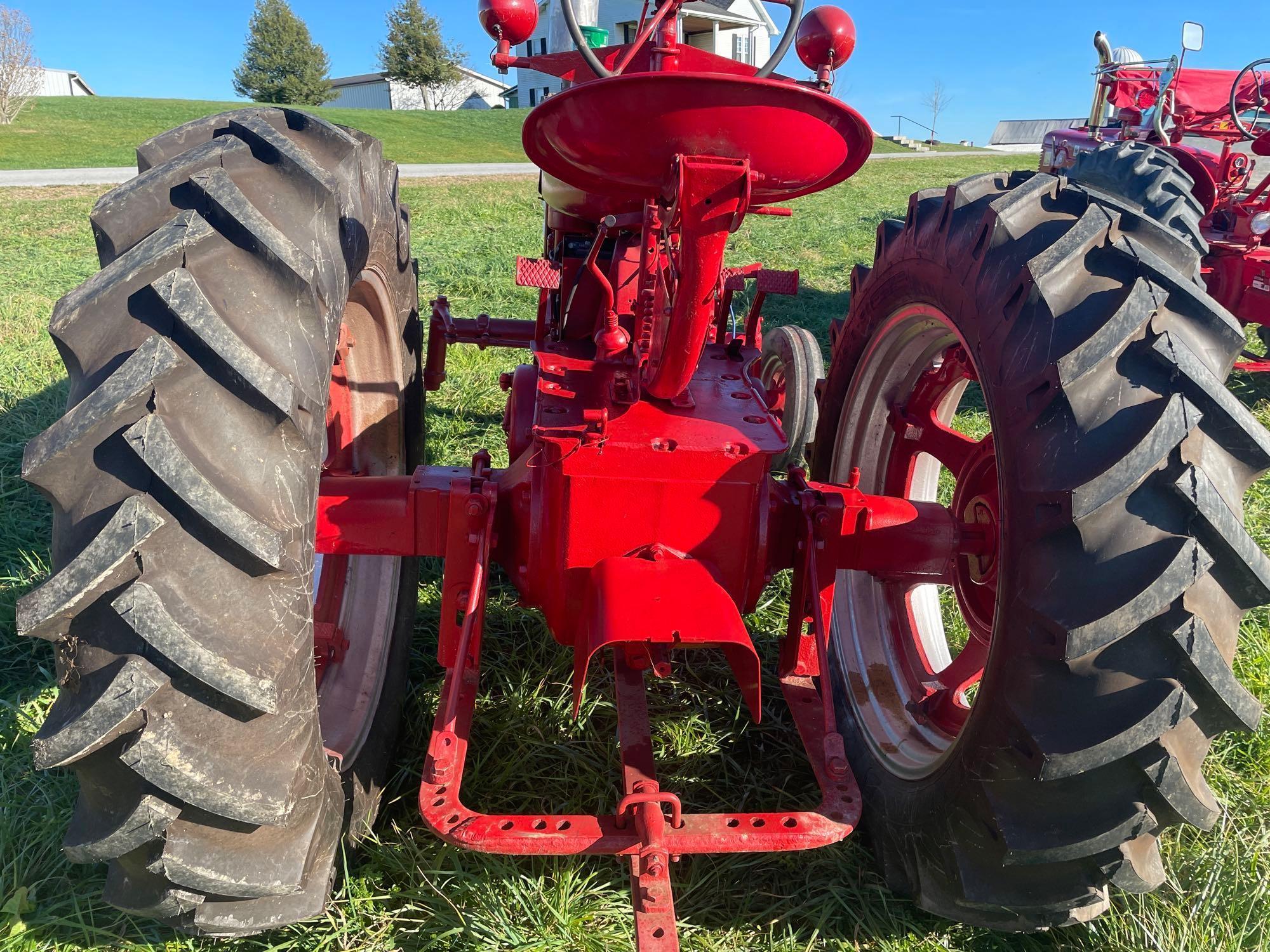 Farmall M wide front been sitting in barn parked 3yrs ago