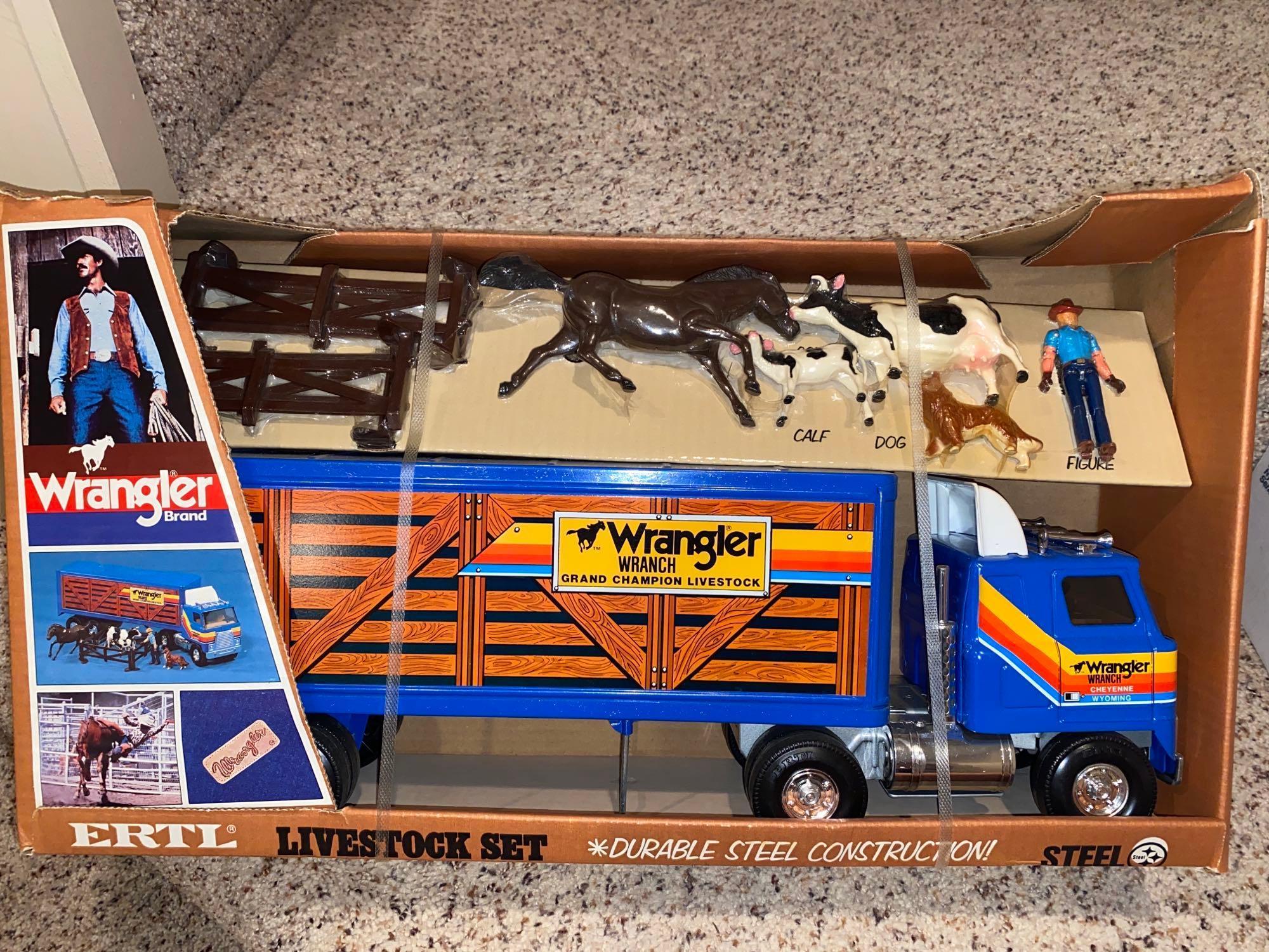 Ertl wrangler Livestock Set Steel