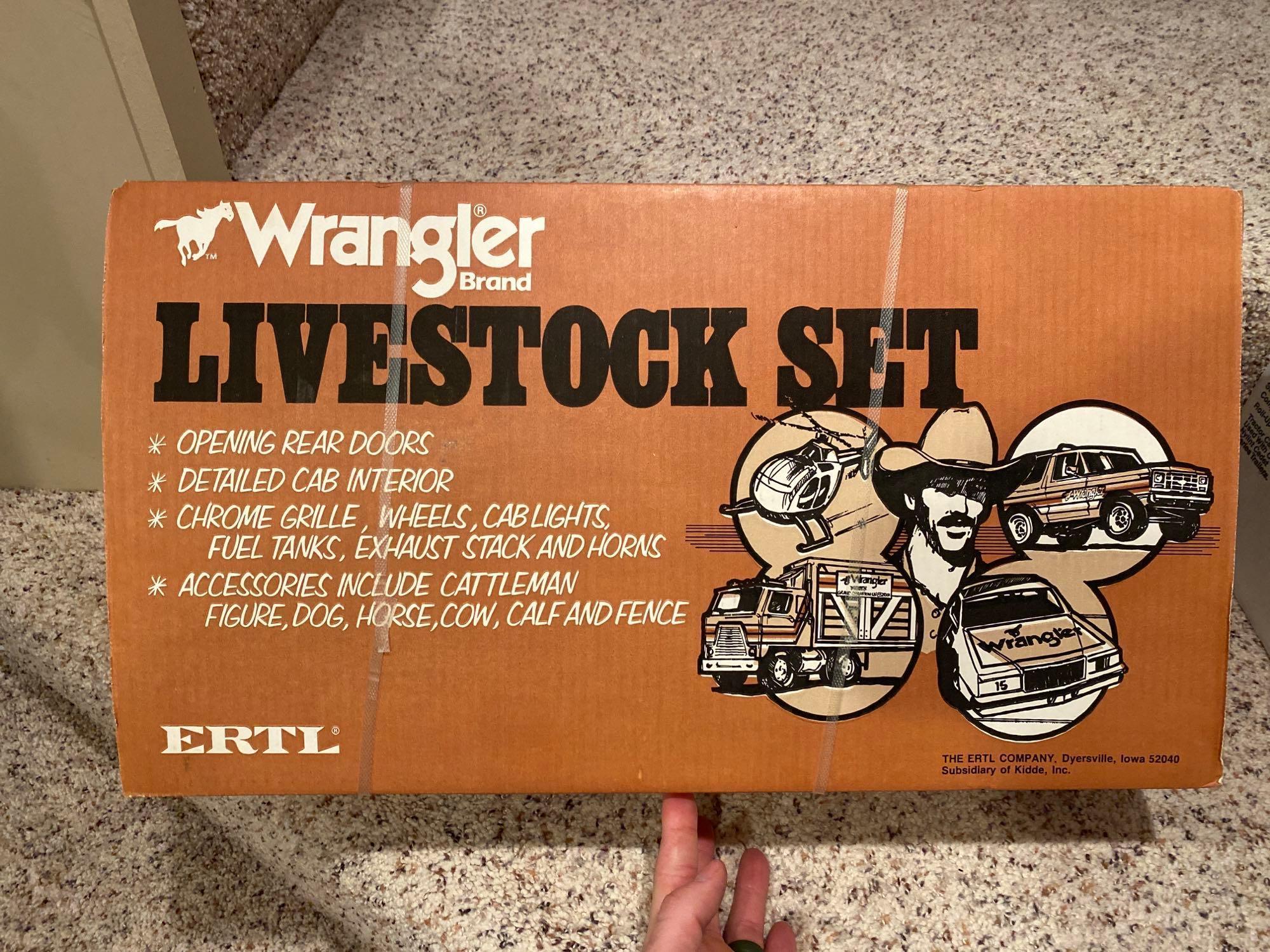 Ertl wrangler Livestock Set Steel