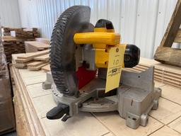 DeWalt Compounding Miter Saw