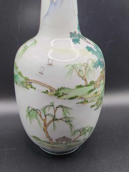 Vintage Chinese / Asian hand painted vase