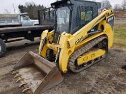 Gehl RT175 diesel skid loader, 2 speed, cab, material bucket, runs