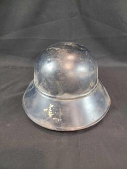 WWII WW2 German Military Luftschutz Helmet with chin strap