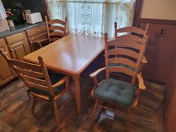 Nut Tree Kidron Ohio Amish made dining table with 4 chairs