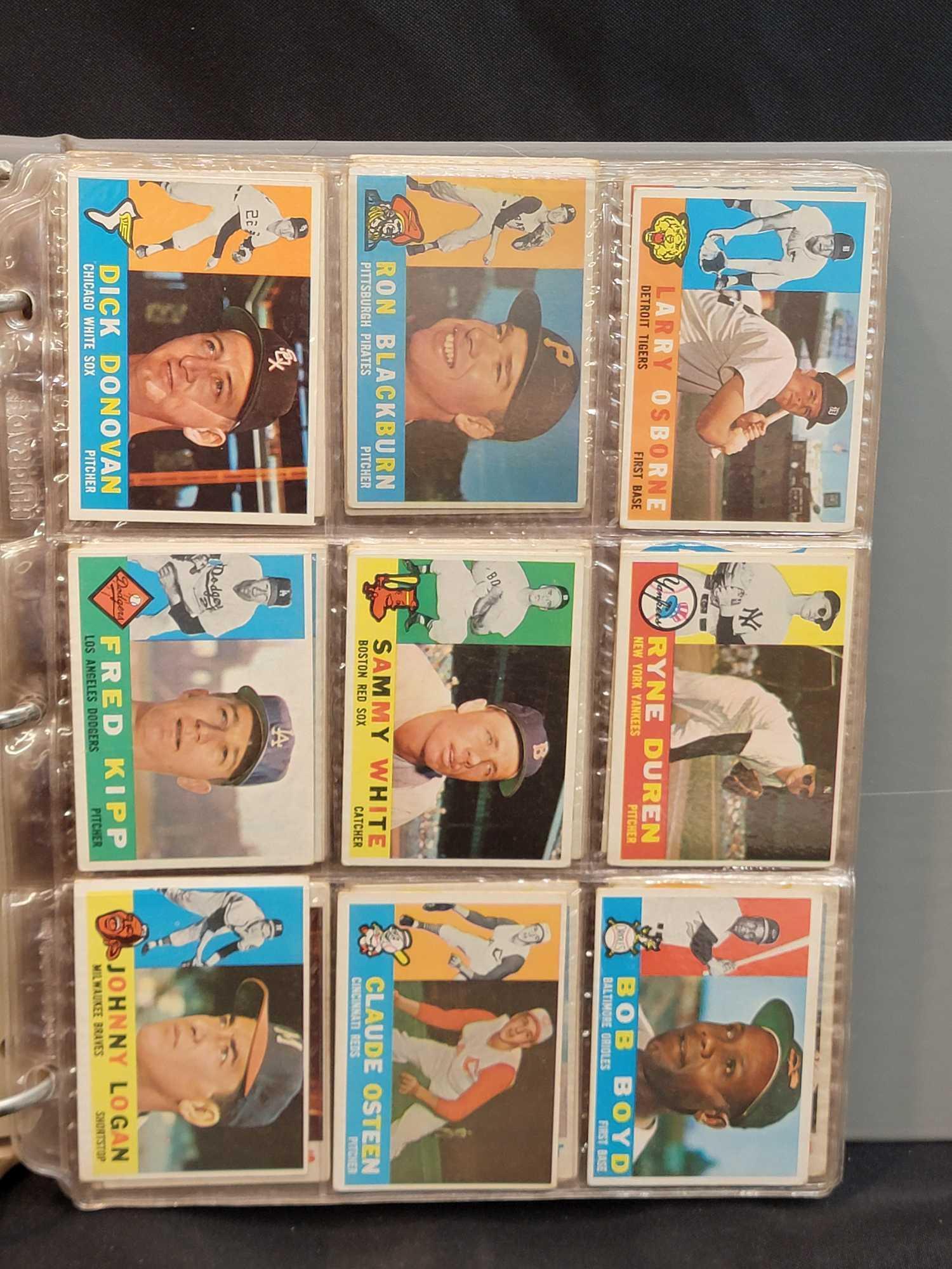 1960 Topps Baseball card set minus 5 cards HOFers RCs in binder