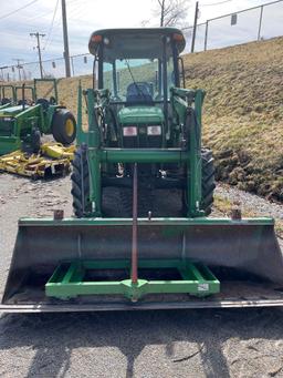 JOHN DEERE 5220 LOADER TRACTOR