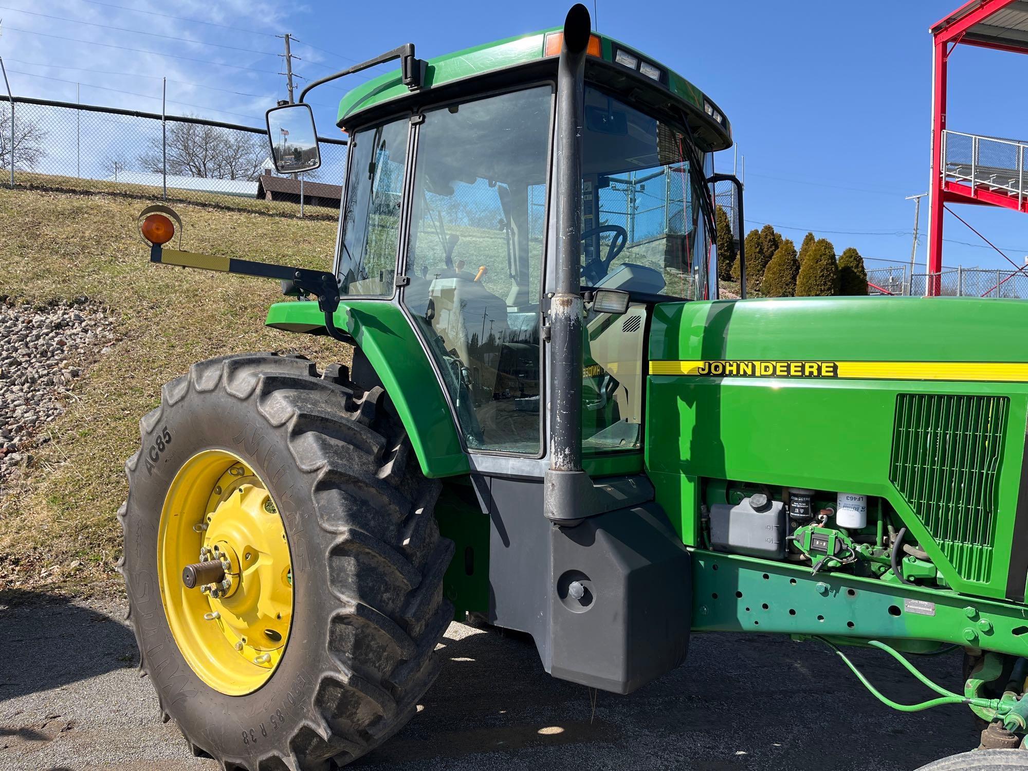 JOHN DEERE 7610