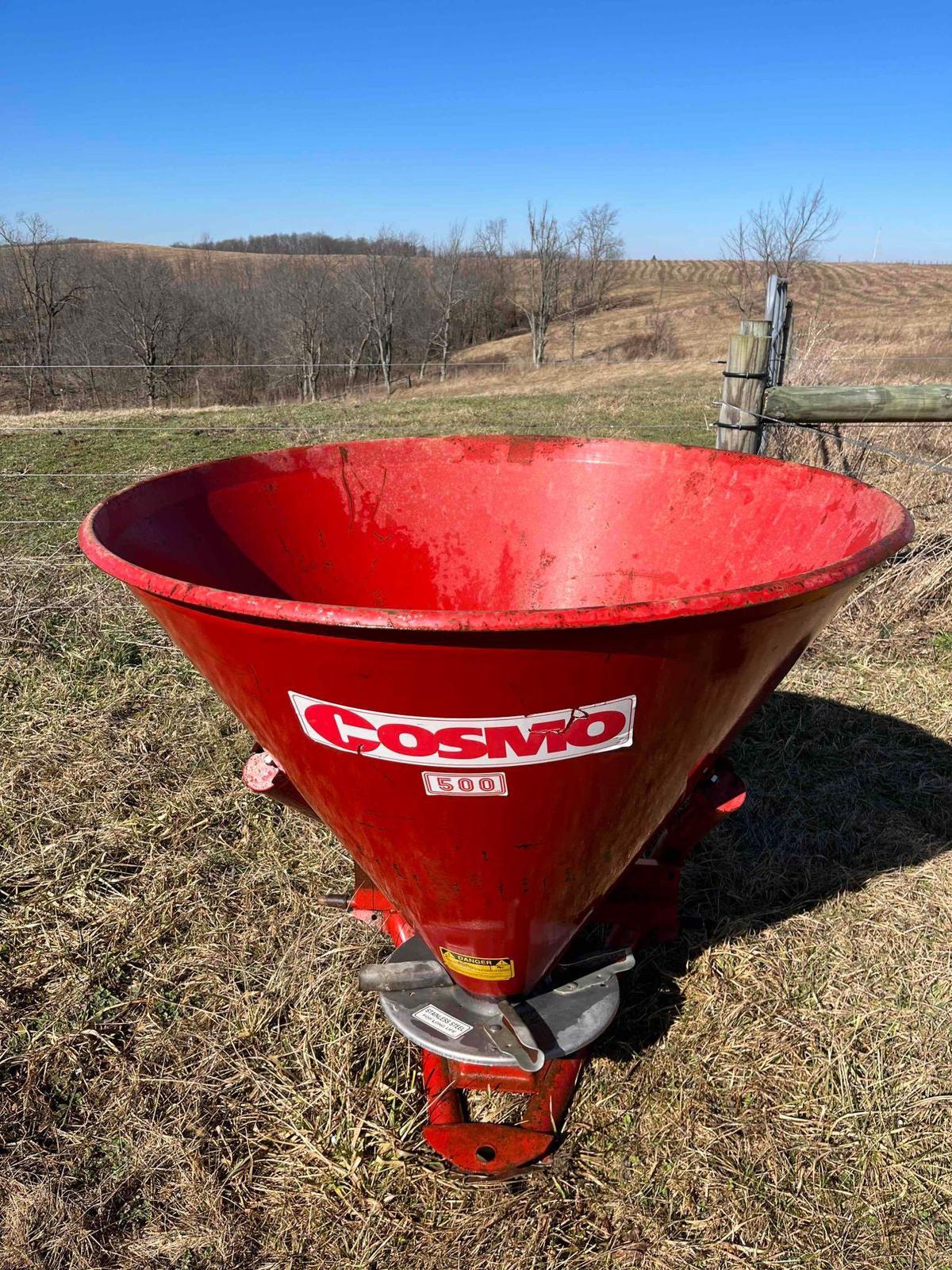Cosmo Model 500 Fertilizer Spreader